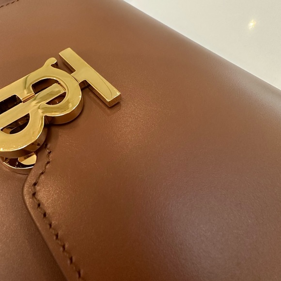 AUTHENTIC BURBERRY TB LEATHER BELT BAG - Picture 2 of 6